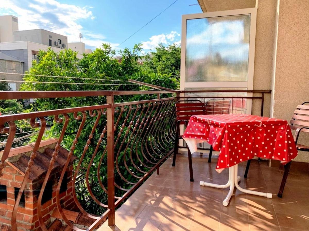מאקרסקה Obradovic Rooms & Apartments מראה חיצוני תמונה