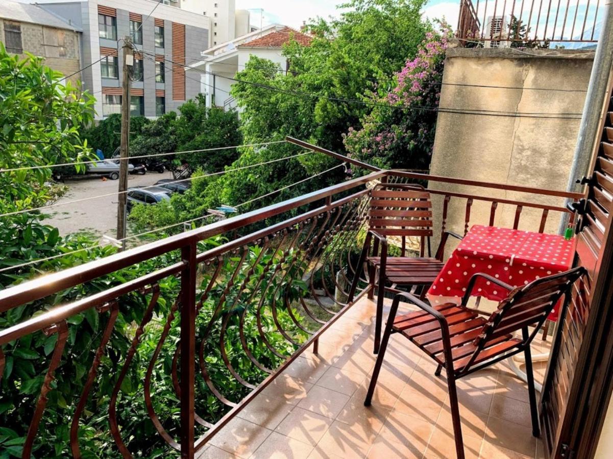 מאקרסקה Obradovic Rooms & Apartments מראה חיצוני תמונה