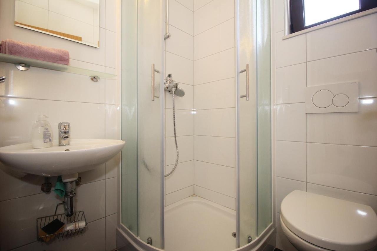 מאקרסקה Obradovic Rooms & Apartments מראה חיצוני תמונה